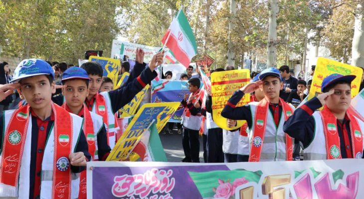 گرامیداشت روز استکبارستیزی در شهرستان نظرآباد برگزار شد