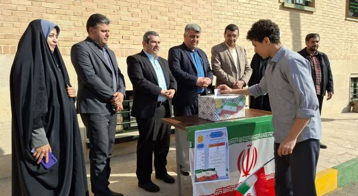 تمرین مسئولیت‌پذیری از پشت نیمکت‌ها آغاز می‌شود